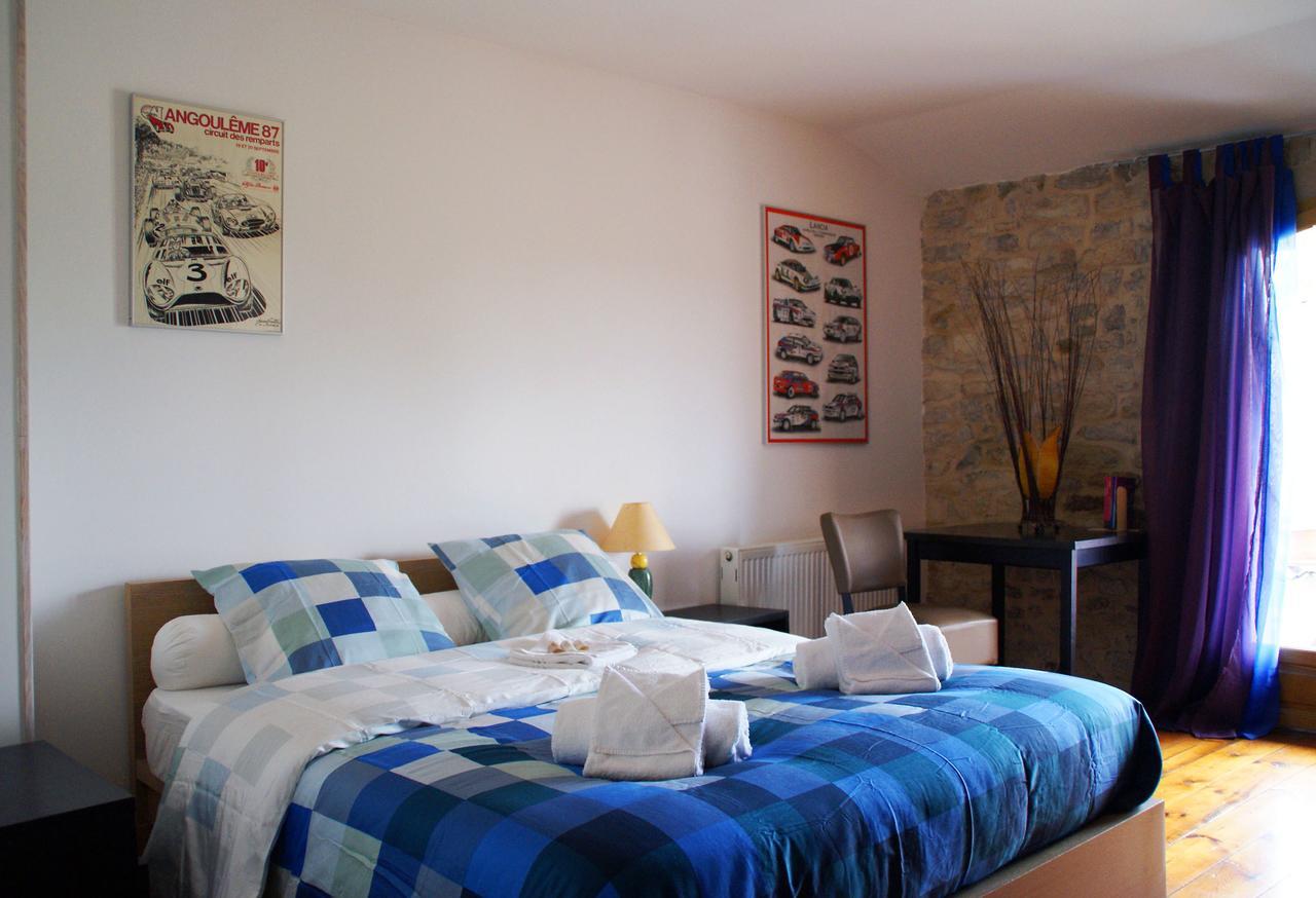 Chez Catharina Oldtimer B&B Levoncourt  외부 사진